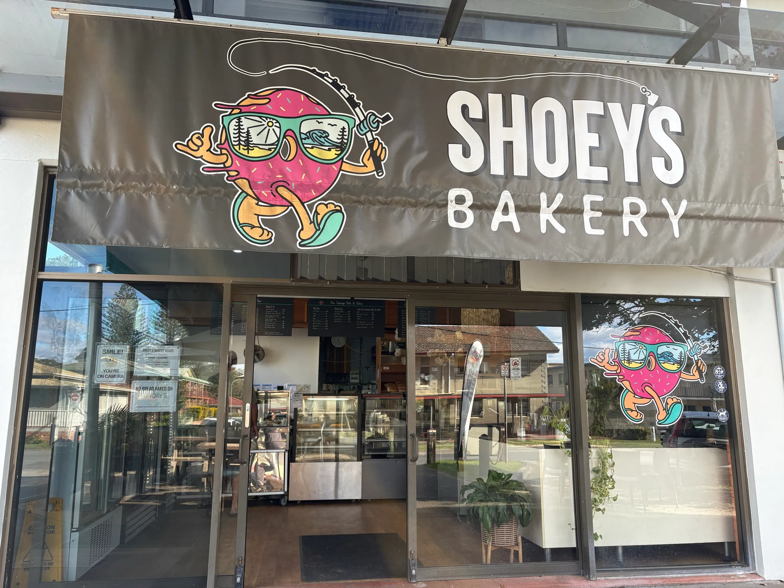 The colourful shopfront of Shoeys Bakery in South West Rocks